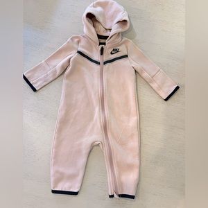 Nike Sportswear Tech Fleece - 9M - Soft Pink